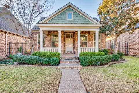 8632 Riverdale Dr, North Richland Hills, TX 76180