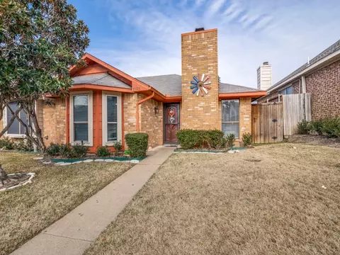 1025 Morningside Ct, Mesquite, TX 75150