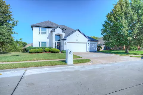 5321 Ridge View Dr, Watauga, TX 76137