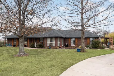 13837 Hollow Creek Dr, Forney, TX 75126