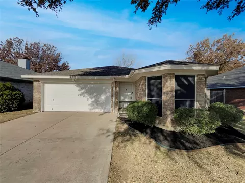 3700 Brett Dr, Fort Worth, TX 76123
