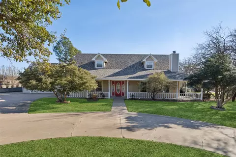 102 N La Colina Rd, Weatherford, TX 76085