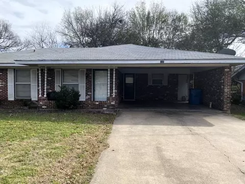 305 Fairmont Ave, Corsicana, TX 75110