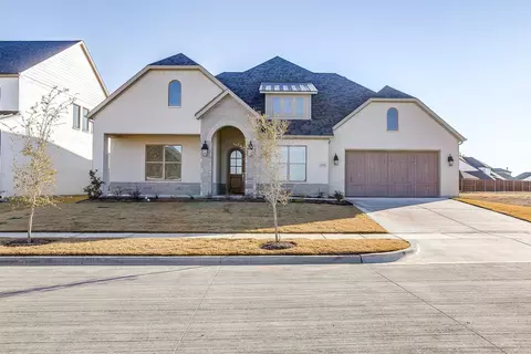 950 Highlands Ave, Aledo, TX 76008
