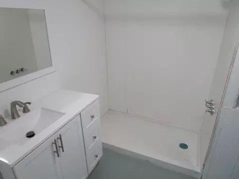 605 E Glisson Ave, Electra, TX 76360 photo 23