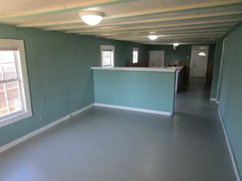 605 E Glisson Ave, Electra, TX 76360 photo 10