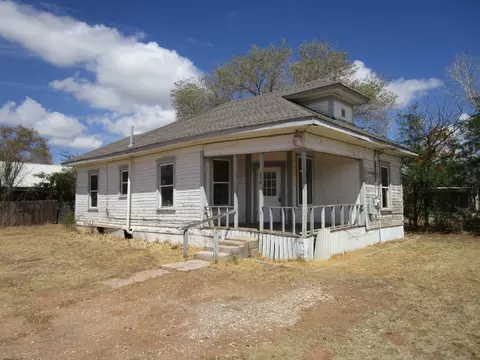 344 E 6th St, Colorado City, TX 79512