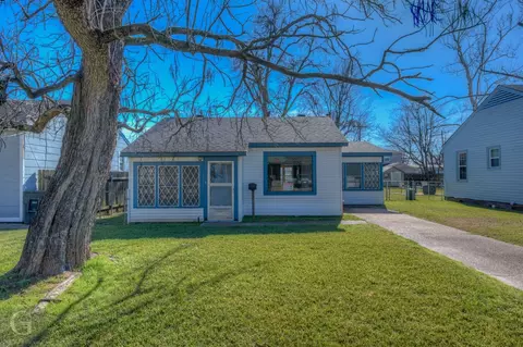 2344 Broadway Dr, Bossier City, LA 71111