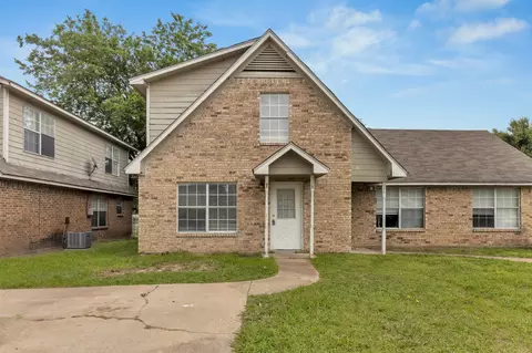 526 Glen Cove St #526-528, Seagoville, TX 75159