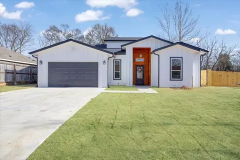 511 Cypress St, Pittsburg, TX 75686