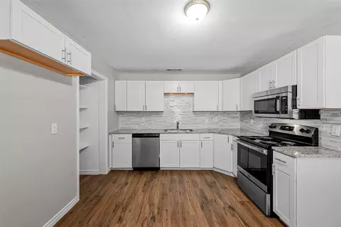 616 E Murray St, Denison, TX 75021 photo 7