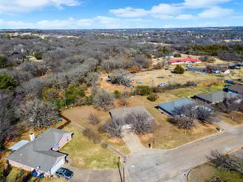 View/Area - 616 Pine Bluff St, Cleburne, TX 76031 photo 1 of 8