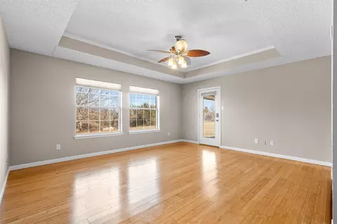 Living - 616 Pine Bluff St, Cleburne, TX 76031 photo 1 of 3