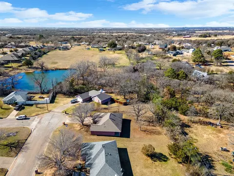 View/Area - 616 Pine Bluff St, Cleburne, TX 76031 photo 3 of 8