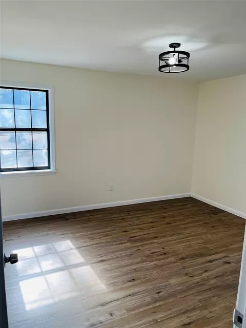 Bedroom - 102 Azalea St, Minden, LA 71055 photo 2 of 2