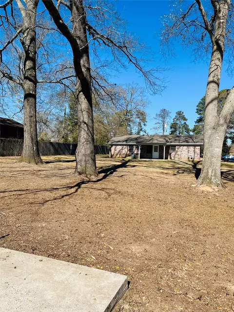 Exterior - 102 Azalea St, Minden, LA 71055 photo 4 of 4