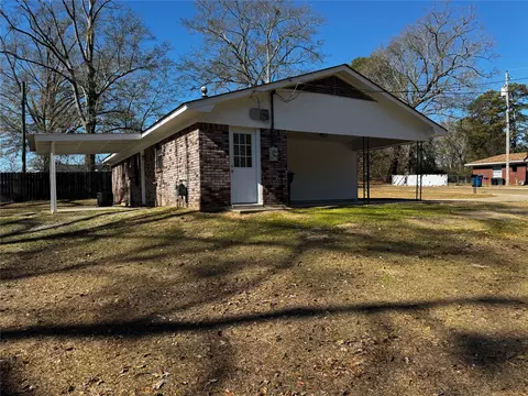 Exterior - 102 Azalea St, Minden, LA 71055 photo 2 of 4