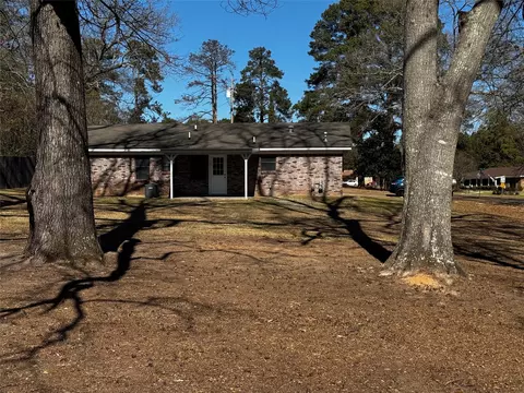 Exterior - 102 Azalea St, Minden, LA 71055 photo 3 of 4