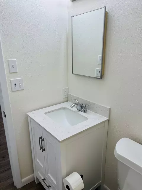 Bath - 102 Azalea St, Minden, LA 71055 photo 2 of 3