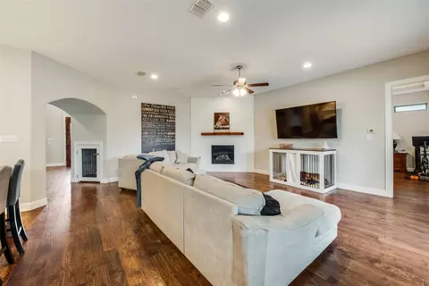 2503 Pikes Peak, Cedar Hill, TX 75104 photo 6