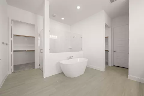 Bath - 14532 Walsh Ave, Aledo, TX 76008 photo 3 of 6