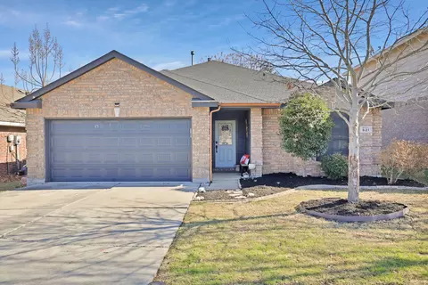 621 Chalk Knoll Rd, Fort Worth, TX 76108