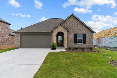 614 Ridgewood Dr, Van Alstyne, TX 75495