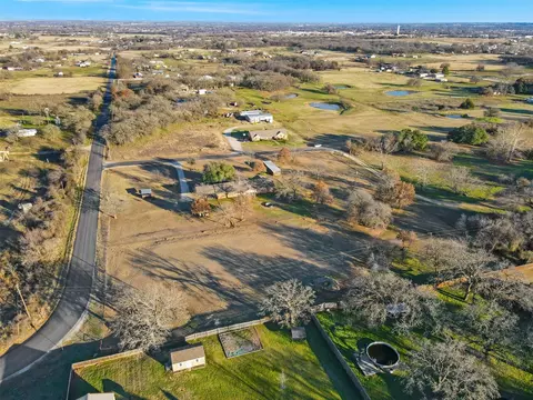 View/Area - 110 Utopia Ct, Springtown, TX 76082 photo 3 of 4