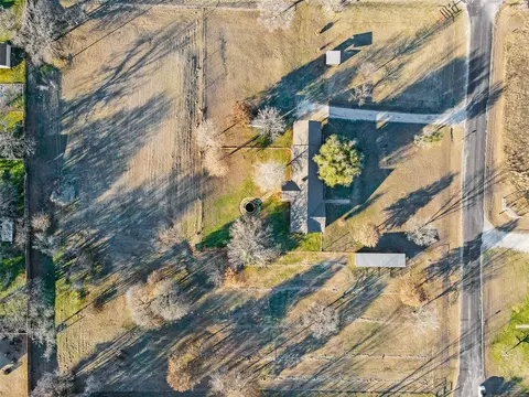 View/Area - 110 Utopia Ct, Springtown, TX 76082 photo 4 of 4