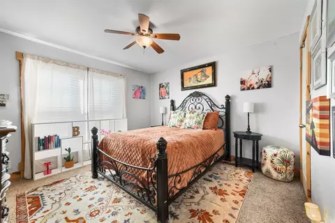 Bedroom - 110 Utopia Ct, Springtown, TX 76082 photo 4 of 5