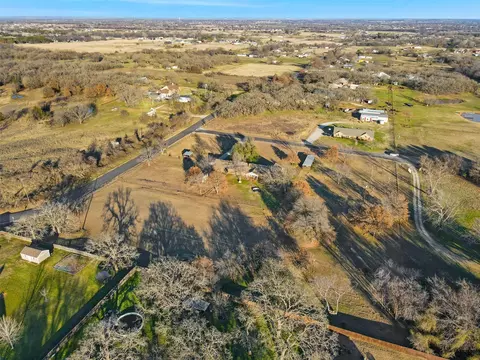 View/Area - 110 Utopia Ct, Springtown, TX 76082 photo 2 of 4