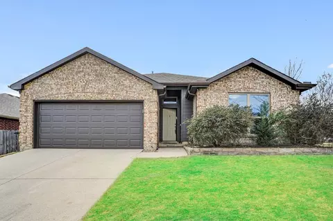 5609 Seafield Ln, Fort Worth, TX 76135