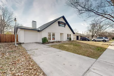 2408 Briarwood Ln, Carrollton, TX 75006