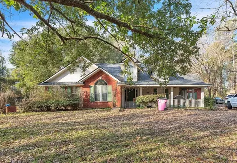 190 W Lake Rd, Benton, LA 71006