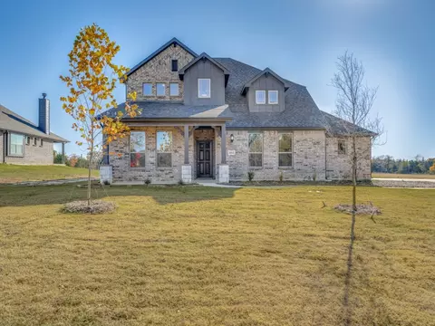 864 Shadow Valley Rd, Whitesboro, TX 76273
