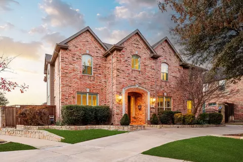 1100 King Bors Ln, Lewisville, TX 75056