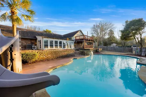 527 Ida Bess Ave, Desoto, TX 75115