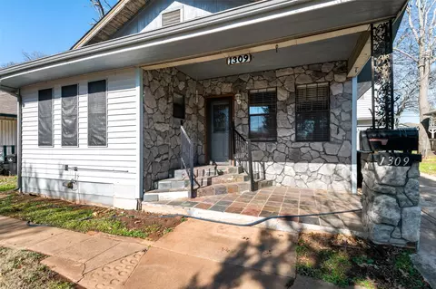1309 W Bond St, Denison, TX 75020