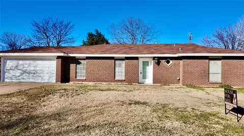 1907 SE 10th St, Mineral Wells, TX 76067