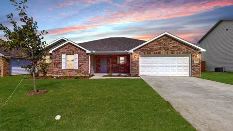 105 Annabelle St, Cleburne, TX 76031