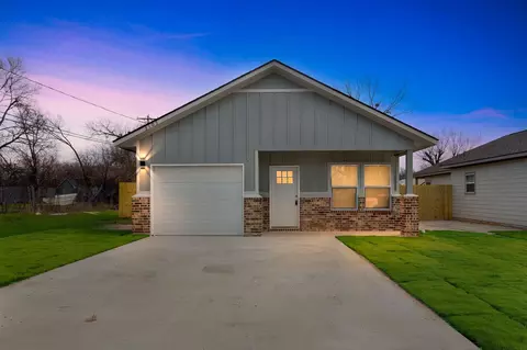 3105 Langford St, Greenville, TX 75401