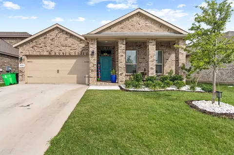 1840 Chamaeleon Dr, Haslet, TX 76052