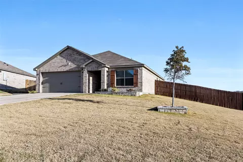 104 Yearling Ct, Newark, TX 76071