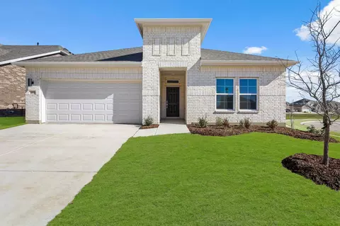 693 Scarlett St, Forney, TX 75126