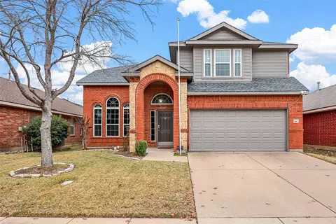 611 Bushdale Dr, Arlington, TX 76002