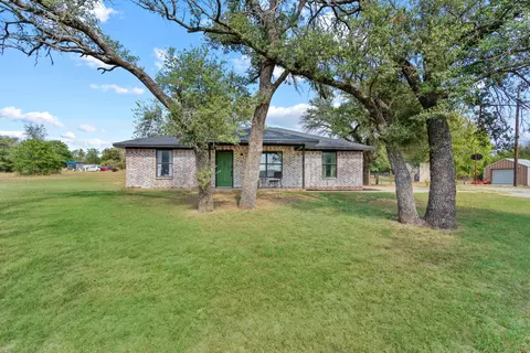 201 Cornstubble Ln, Poolville, TX 76487