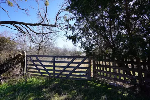 2521 Pleasant Valley Rd, Mineral Wells, TX 76067