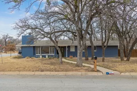 1900 12th St, Brownwood, TX 76801