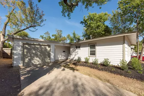 2553 Avenel Dr, Farmers Branch, TX 75234