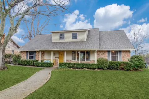 9410 Gatetrail Dr, Dallas, TX 75238
